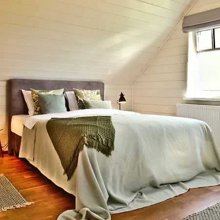 Holmi Maja Holiday home
