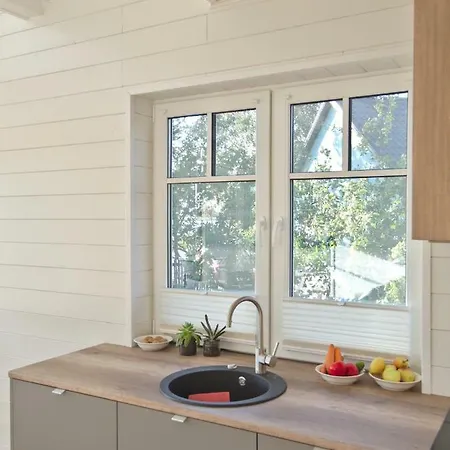 Nyaraló Holmi Maja *