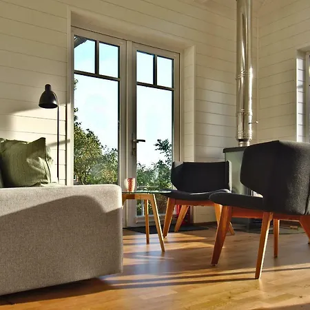 Holmi Maja Holiday home *